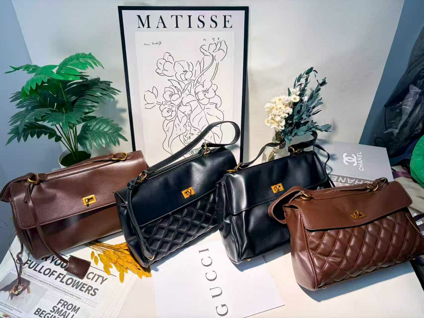Ladies Hand Bag